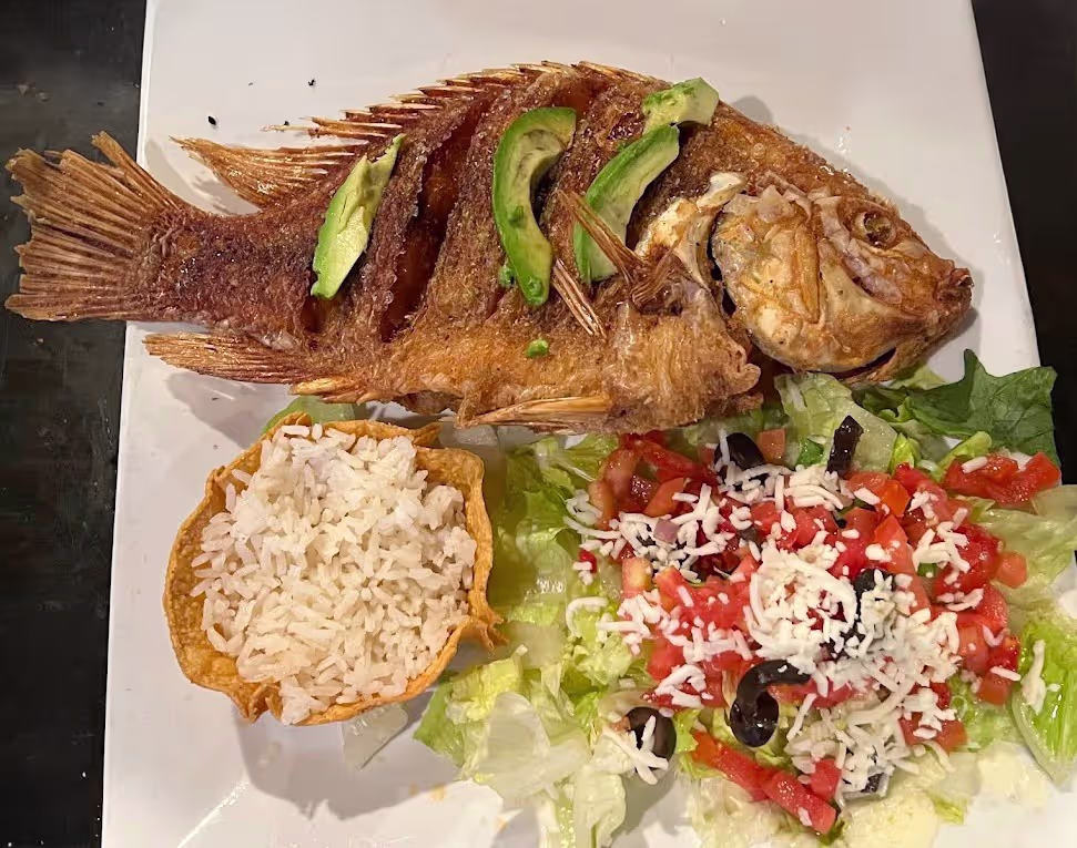 Mojarra Frita dinner menu
